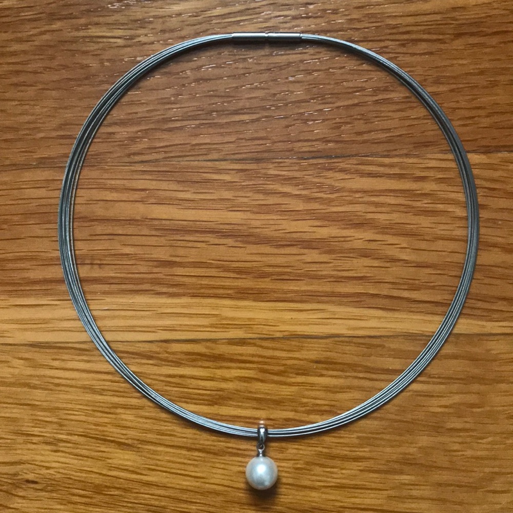 Teno stainless steel multi strand chain w/pearl